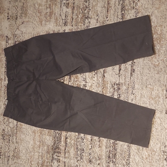 Dockers Pants Pleated Classic Fit Dockers W38 X L3 Poshmark